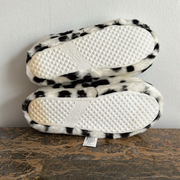 Soho Cow Print Slip On Large Slippers - Picture 3 of 4